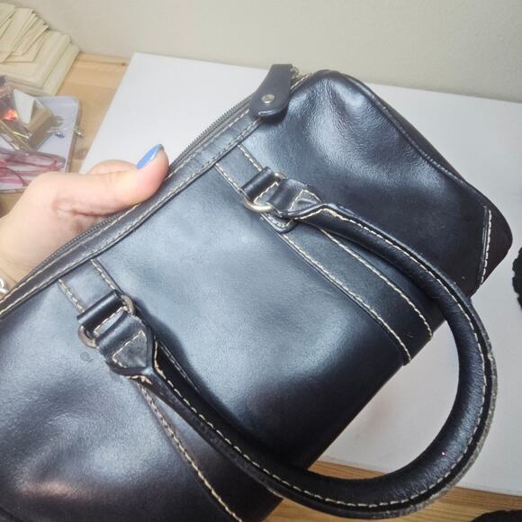 Wilsons Leather‎ Maxima Black Sturdy purse. See pics for details. Coach Vibe - Picture 9 of 16